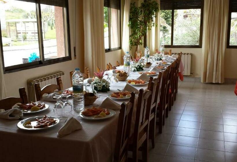 پانسیون Hostal Atila