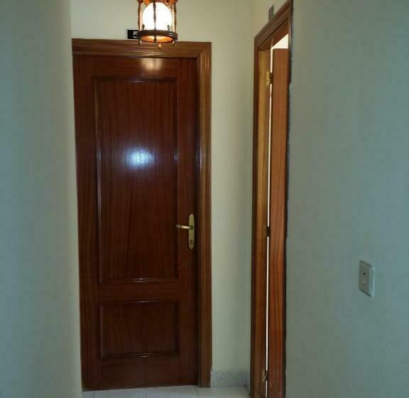 پانسیون Hostal Atila