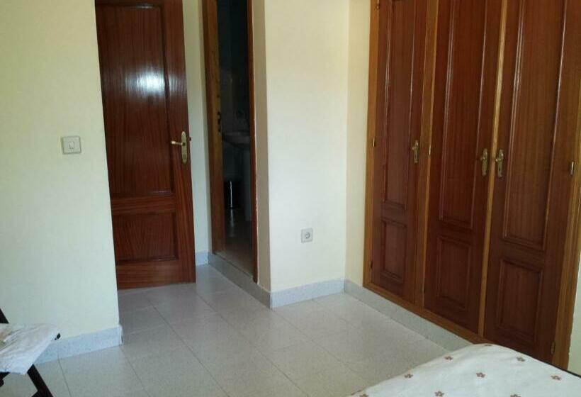 پانسیون Hostal Atila
