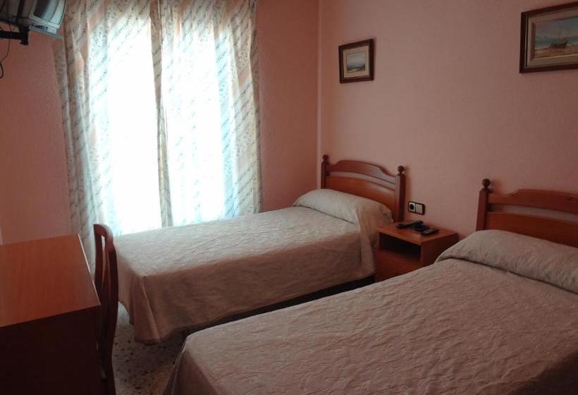 بنسيون Hostal San Pedro