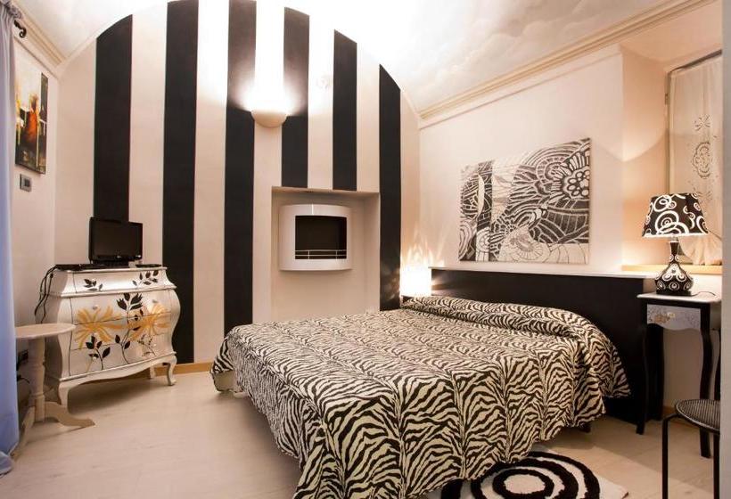پانسیون Lori S Inn