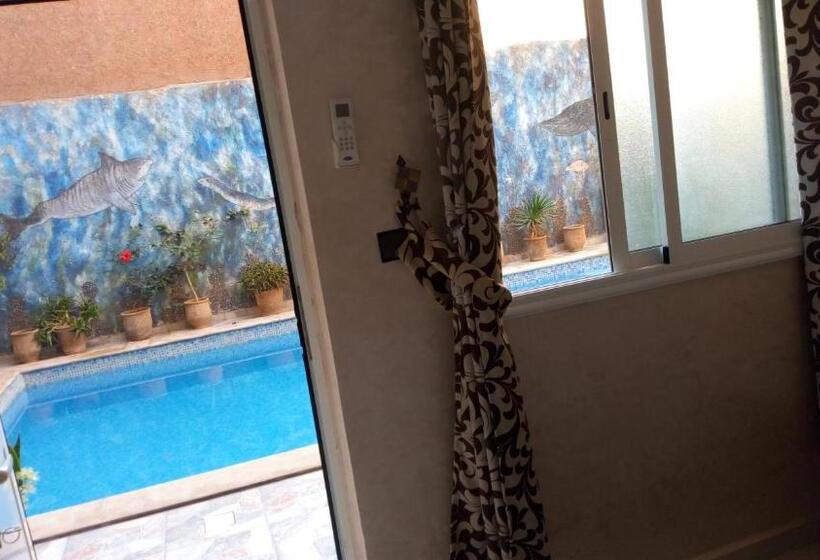 پانسیون Mirleft Tayought Guest House