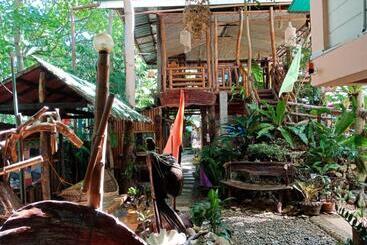 پانسیون Victoria Guest House And Cottages