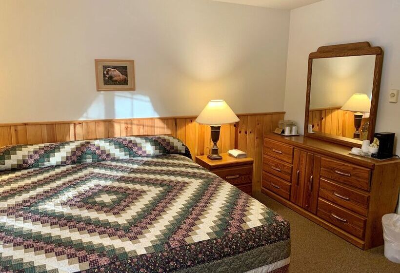 הוסטל Swiss Alaska Inn