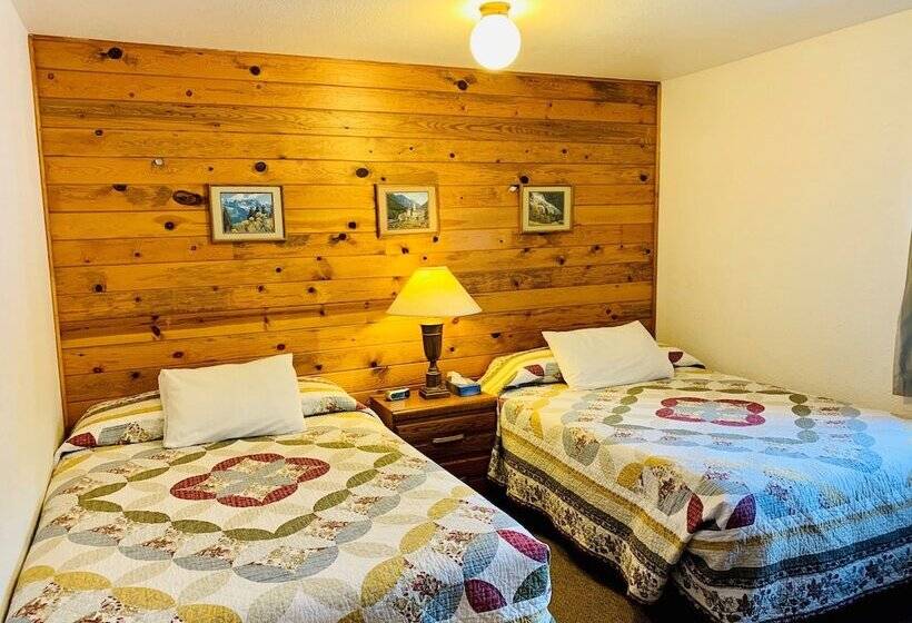 הוסטל Swiss Alaska Inn