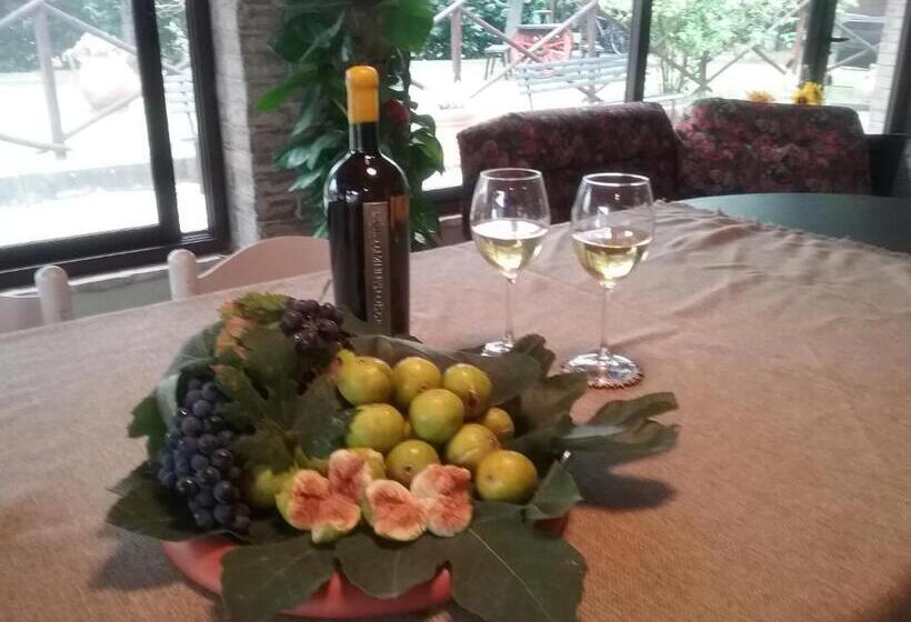 هتل Il Casale Della Quercia