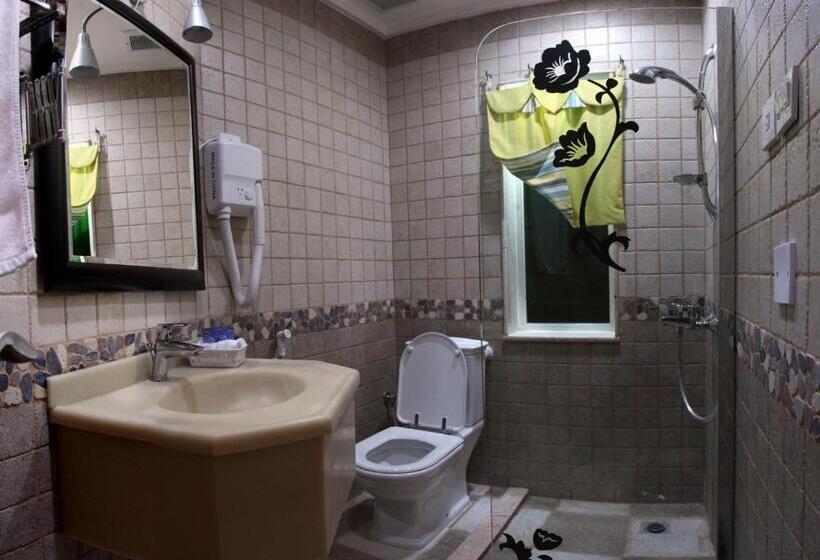 Lavande Suites