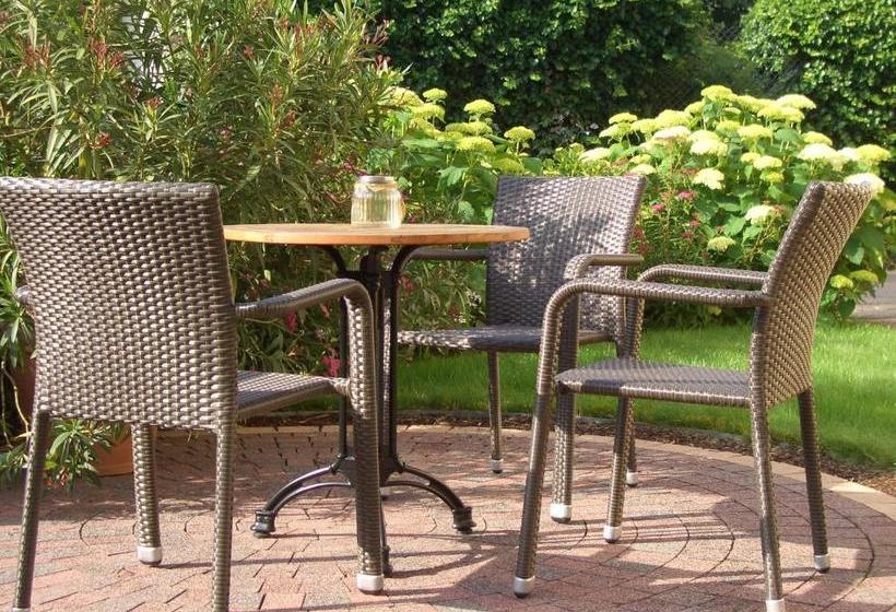 بنسيون Gästehaus Weberskirch