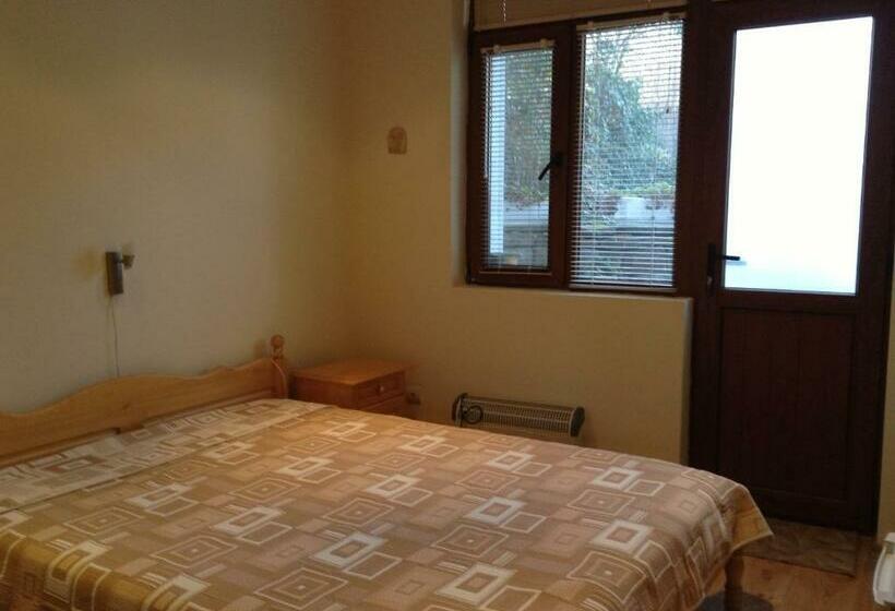 پانسیون Guest Rooms Toni & Miro