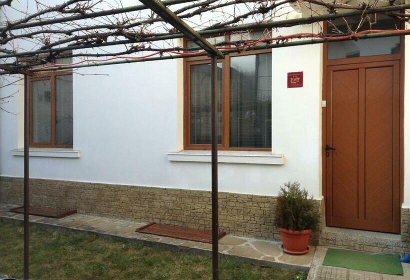پانسیون Guest Rooms Toni & Miro