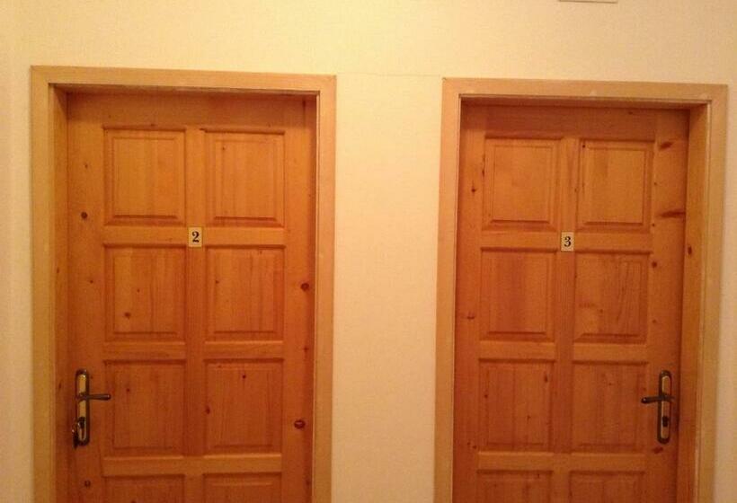 پانسیون Guest Rooms Toni & Miro