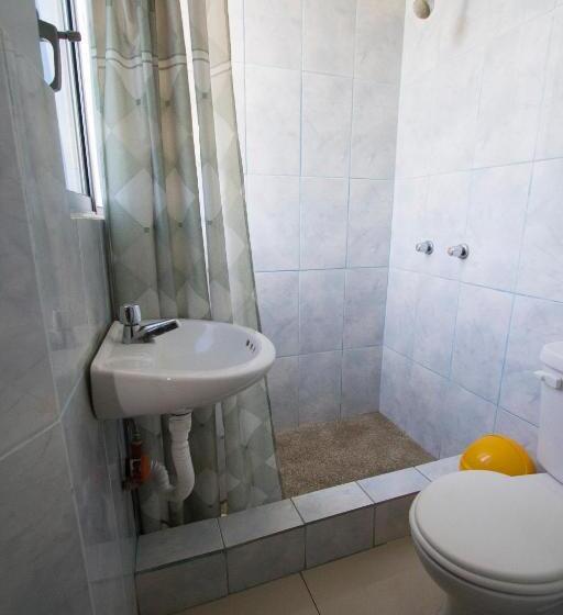 پانسیون Hostal Alcazaba