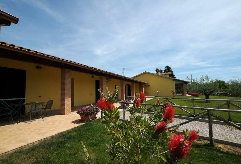 هتل Agriturismo Dal Pastore