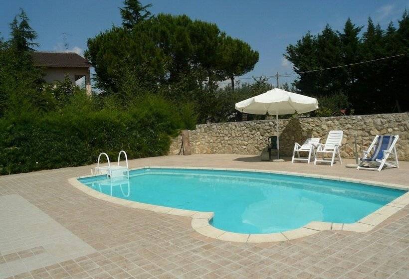 ホテル Agriturismo Fattoria Dell'uliveto