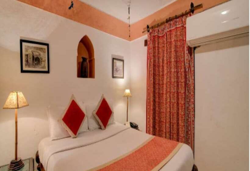 فندق Fort Dadhikar, Alwar