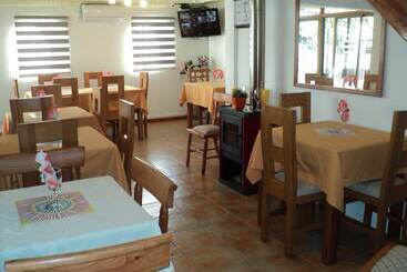 پانسیون Hostal Casa Familia