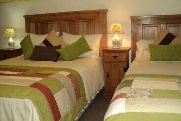 پانسیون Hostal Casa Familia
