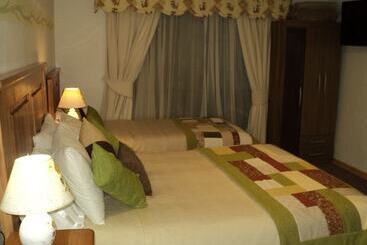 پانسیون Hostal Casa Familia