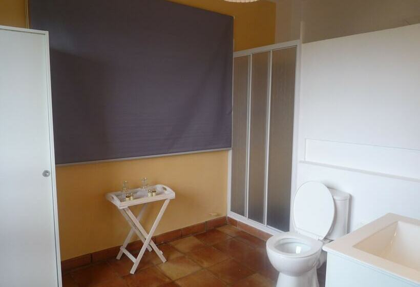 پانسیون La Masia De Tamariu