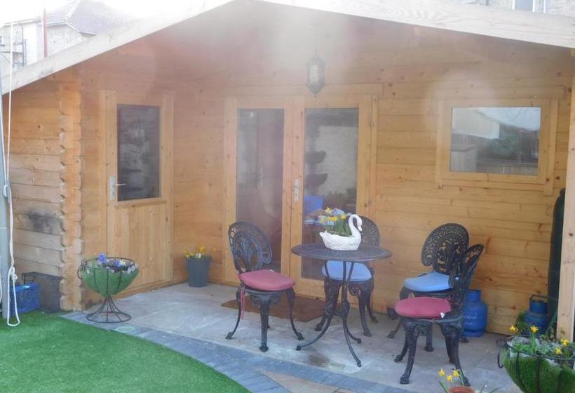 פנסיון Somerton Guest House
