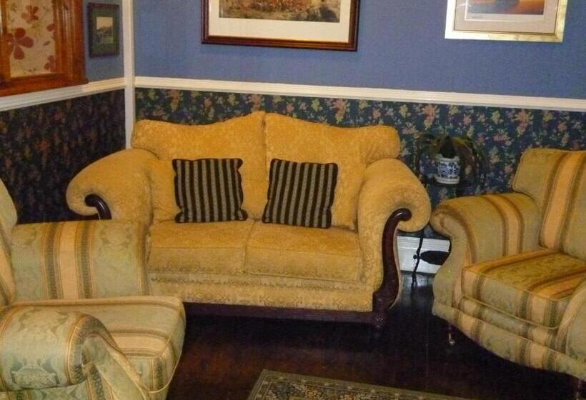 פנסיון Weybourne Guest House