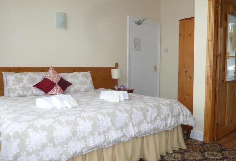 پانسیون Whitehall Guest House