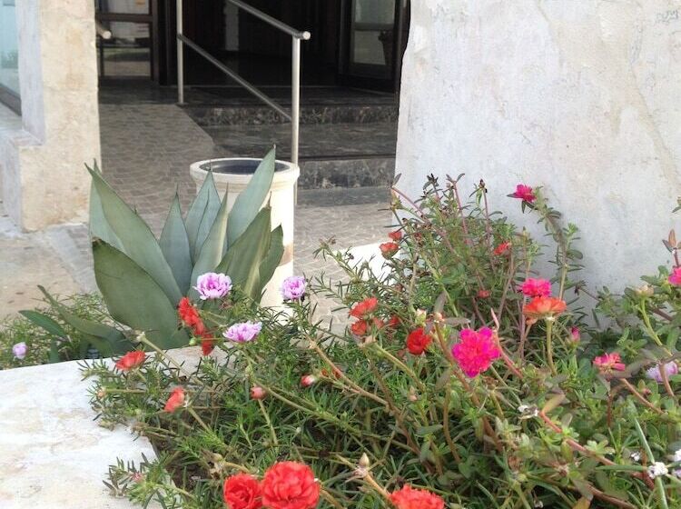 هاستل Arecibo Inn