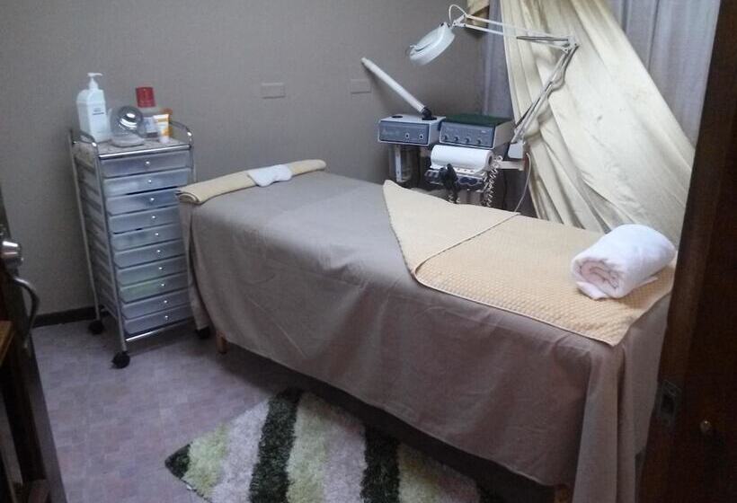 هاستل Arecibo Inn