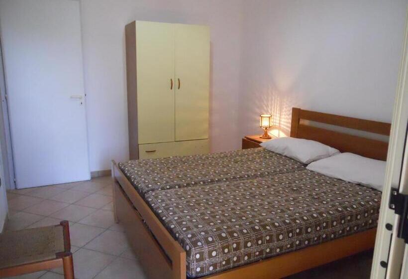 בית מלון כפרי Agriturismo Specchiarussa