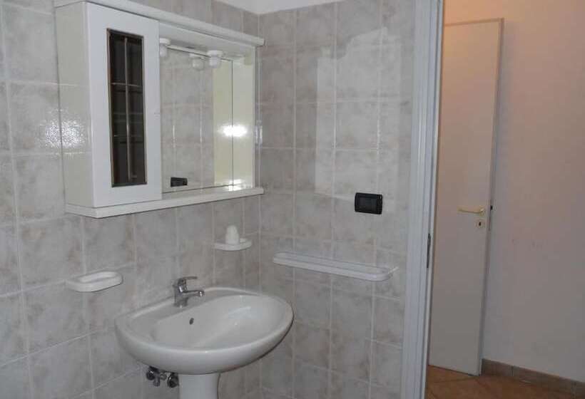 בית מלון כפרי Agriturismo Specchiarussa