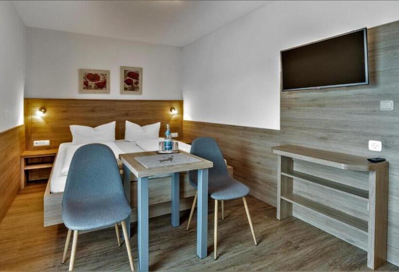 Общежитие Gasthof Arracher Hof