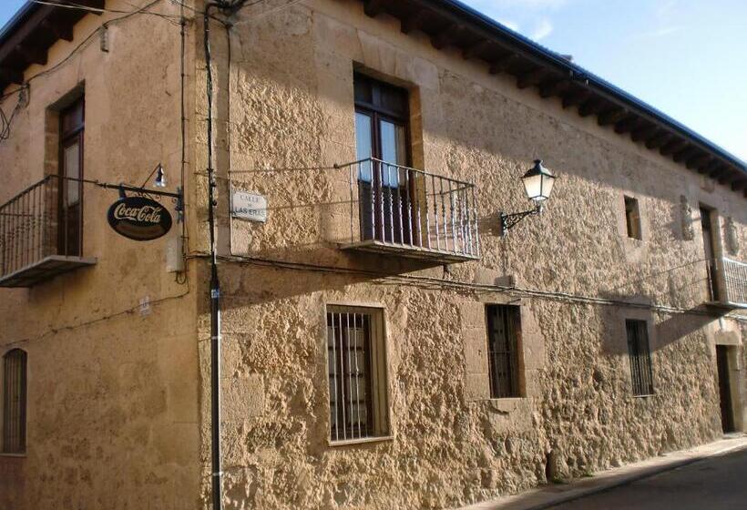 هاستل La Posada De Pesquera