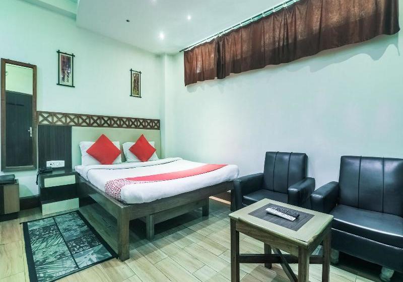 فندق صغير Shaurya Inn