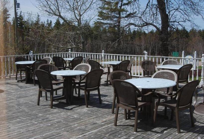 هاستل Shining Waters Country Inn