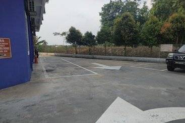پانسیون Alor Villa