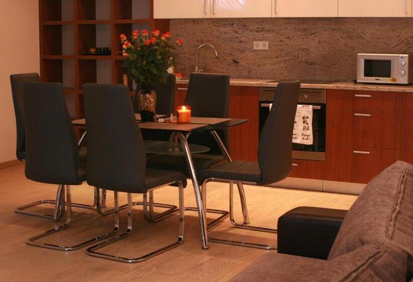 Katrin Apartments