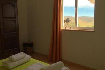 پانسیون Carrapateira Lodge