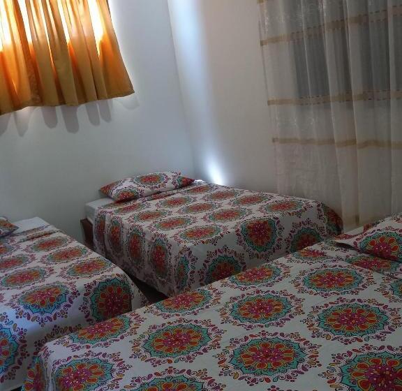 بنسيون Hostal El Recreo