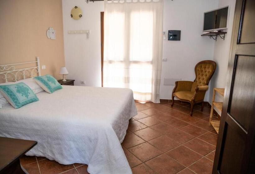 ホテル Agriturismo Sa Mendhula