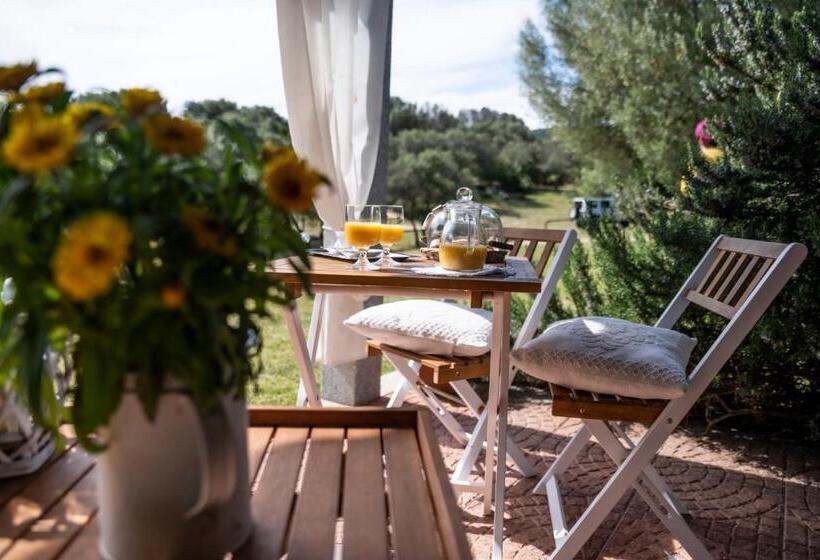 Отель Agriturismo Sa Mendhula