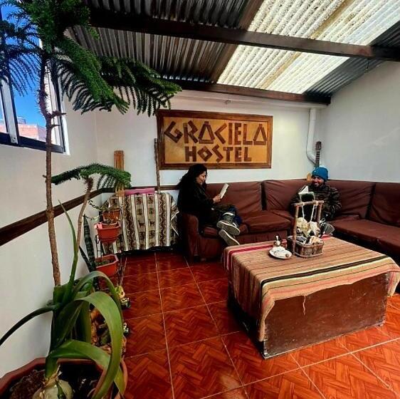 پانسیون Hostal Graciela
