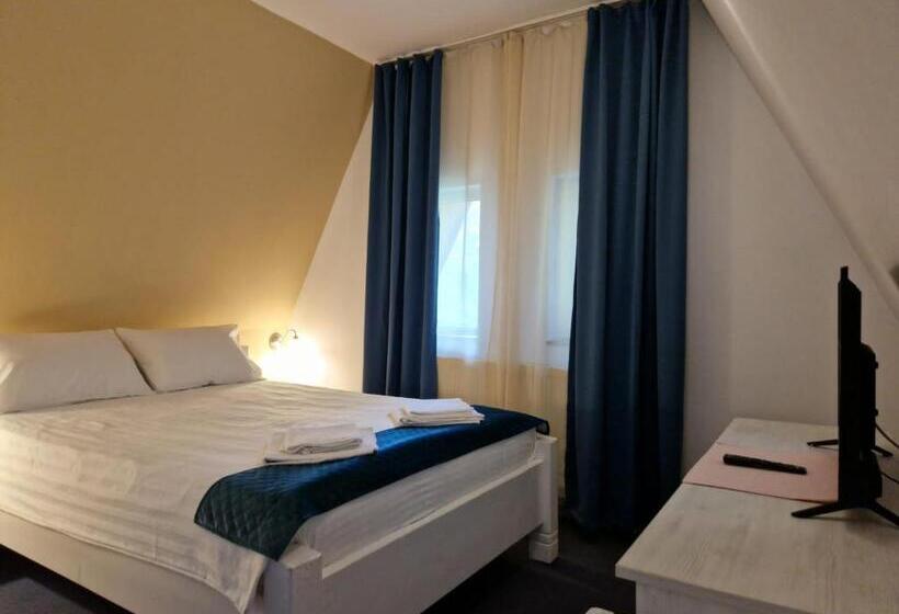 Pensiunea Happy Inn