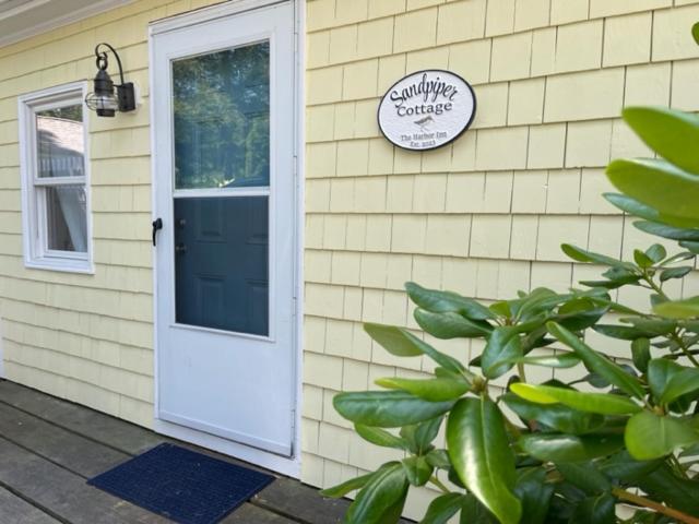 هاستل The Harbor Inn
