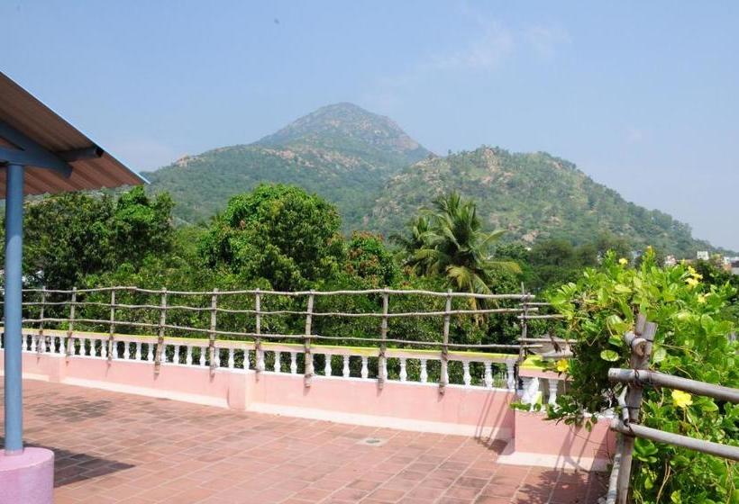 Пансион Arunachala Ramana Home