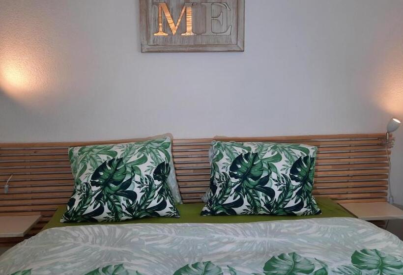 پانسیون Guesthouse Petit Pré