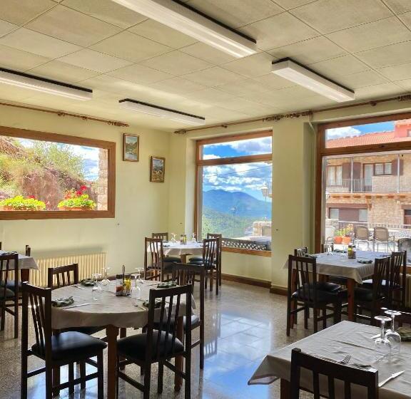 膳宿费 Hostal Alt Llobregat