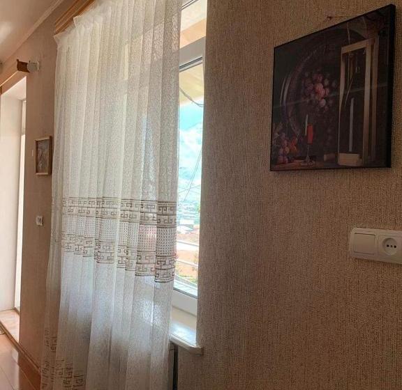 پانسیون Tamila Guest House