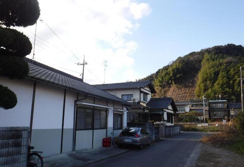 פנסיון Wholeearth Ryokan Hiroshima