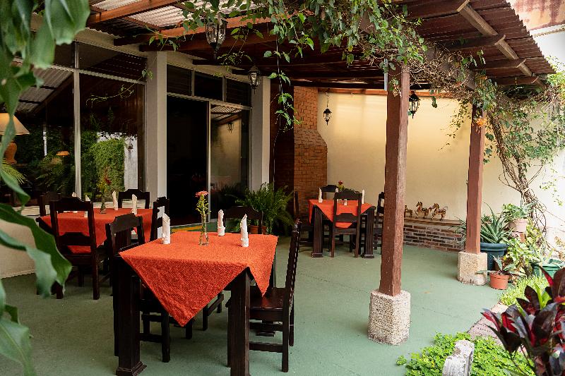 پانسیون Hostal Donde Regina