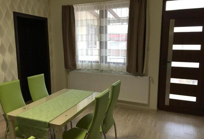 تختخواب و صبحانه Kristály Apartmanok